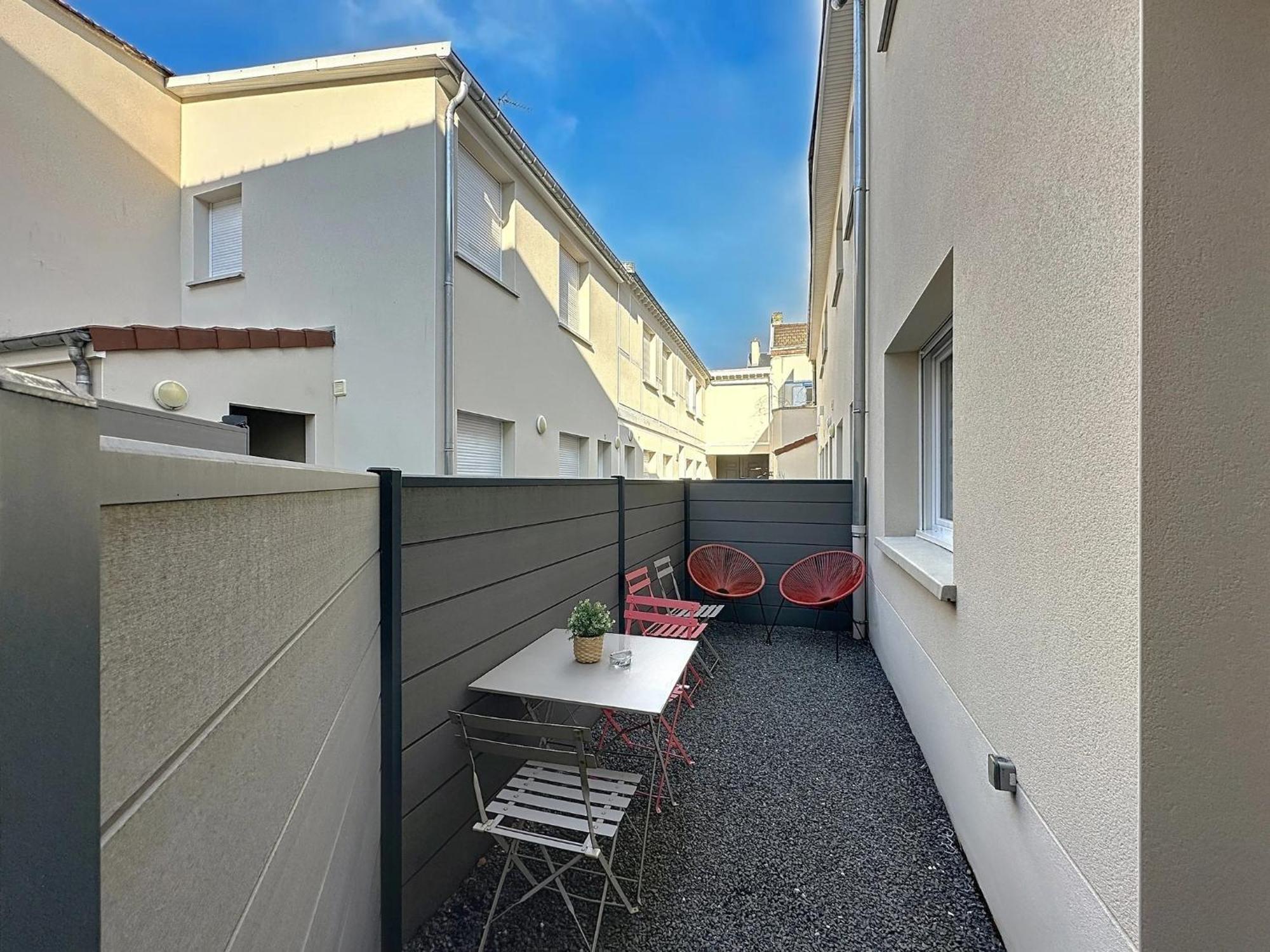 Le Sacre - Centre - Cour Privative - Parking Reims Exterior foto